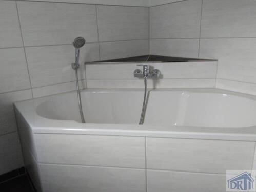 Eckbadewanne - 
