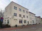 Vorderansicht - Hotel, Pension, Gasthof zum Kaufen in Friedland