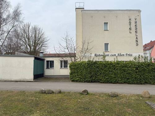 Giebelansicht - Hotel, Pension, Gasthof in Friedland
