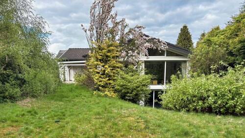 Garten - Rückansicht - Idyllisch gelegenes Einfamilienhaus mit viel Potenzial