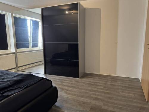 Schlafzimmer (2).JPG - 
