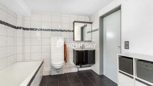 KG Badezimmer 2 - 