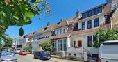 Ansprechende Häuserzeile im Bremer Weidedamm Viertel - 8 Zimmer Reihenmittelhaus zum Kaufen in Bremen