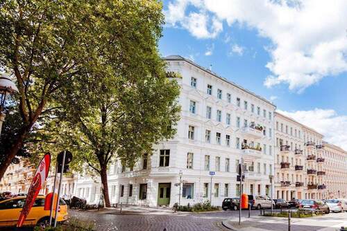 Hausansicht - 1 Zimmer Etagenwohnung zum Kaufen in Berlin