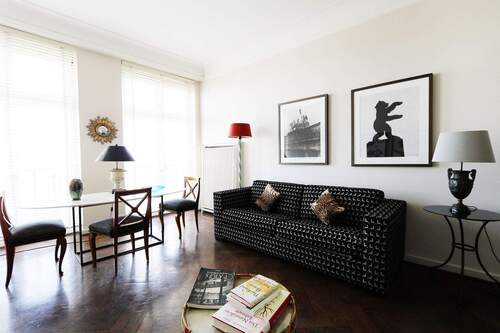 01-apartment921.jpg - 921 