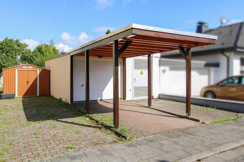 Garage & Carport - 