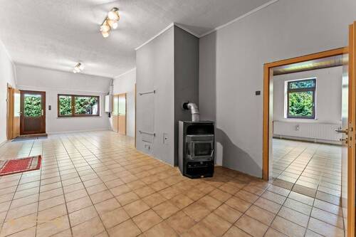 Flur - 8 Zimmer Mehrfamilienhaus, Wohnhaus in Lemwerder