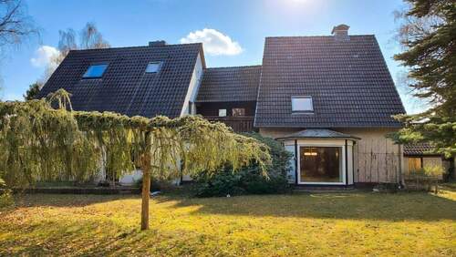 9ad0a065-86f3-46a1-b107-b5b88c3218d8.jpg - GästehausPension oder Mehrfamilienhaus in Neuenkirchen Heidekreis. Einmaliger Charme