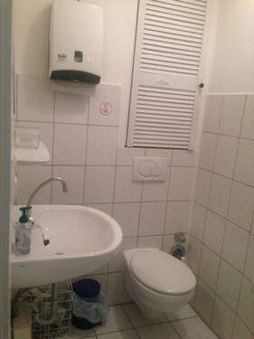 46 Neubau HP re WC (2).JPG - 