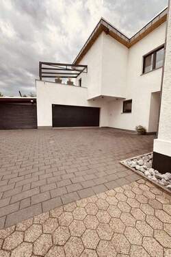 Bild 2 - 4 Zimmer Einfamilienhaus zur Miete in Holzwickede