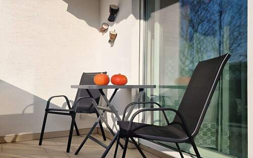 Balkon - Moderne 4-Zimmer-Wohnung mit Balkon und hochwertiger Ausstattung