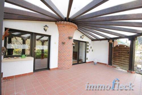 33 - Stilvolle Doppelhaushälfte auf 927 m² herrlichem Areal!!