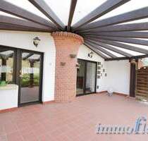 Stilvolle Doppelhaushälfte auf 927 m² herrlichem Areal!! - Bexbach