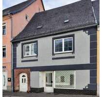 Mehrfamilienhaus mit Entwicklungspotenzial - Roßwein