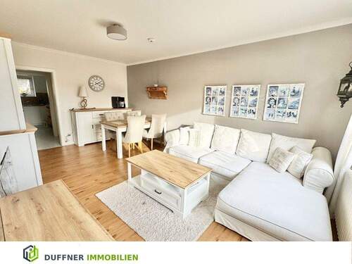 Wohnzimmer - 3 Zimmer Etagenwohnung zum Kaufen in Kiel / Mettenhof