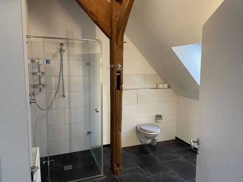 Badezimmer mit Tageslicht - 