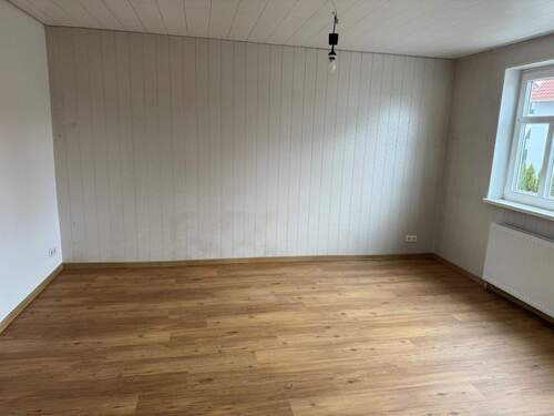 Wohnzimmer - 3 Zimmer Etagenwohnung in Kaufungen