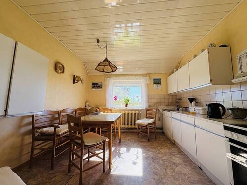 Küche Bauernhaus - 7 Zimmer Einfamilienhaus zum Kaufen in Butjadingen / Waddenserdeich