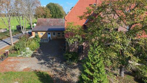 Hofanlage - 1 Zimmer Mehrfamilienhaus, Wohnhaus zum Kaufen in Wustrow / Königshorst