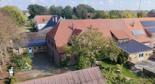 Außenansicht - Mehrfamilienhaus, Wohnhaus mit 300,00 m² in Wustrow / Königshorst zum Kaufen