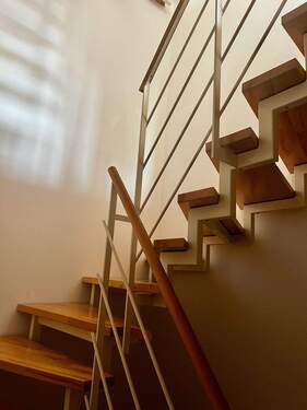 und nach oben im Dachgeschoss - 