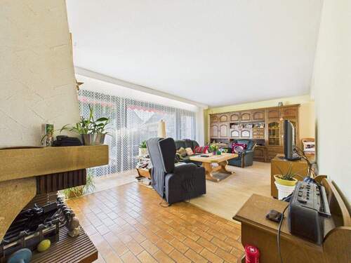 Wohnzimmer - 8 Zimmer Einfamilienhaus zum Kaufen in Haigerloch / Weildorf