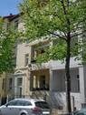 Hausansicht.jpg - Freundlich renovierte 3 Zimmer mit Balkon im Erdgeschoss