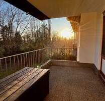 Sonnige Aussichten! Obergeschosswohnung mit wunderschönem Balkon und Blick ins Grüne - Überlingen
