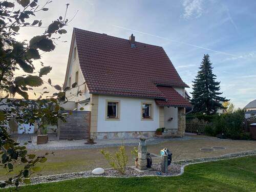 Bild 1 - Reizvolles und stillvolles Ensemble mit weitläufigem Grundstück in Weinböhla