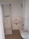 Separate Dusche und WC - 