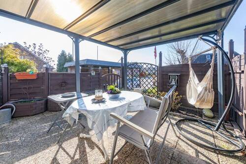 ... mit Terrassenzugang. - 