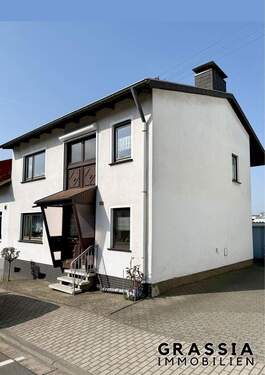 Haus Straßenansicht - Einfamilienhaus zum Kauf - 179.000,00&nbsp;EUR Kaufpreis, ca.&nbsp; 133,00&nbsp;m&sup2;&nbsp;Wohnfl&auml;che