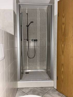 Dusche im Dachgeschoss - 