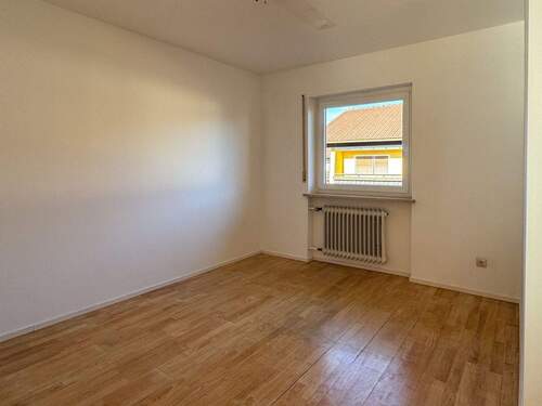 Kinderzimmer/Büro - 