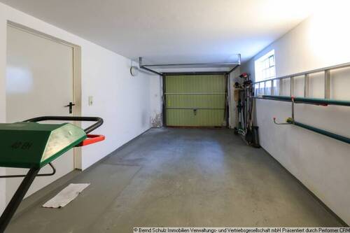 27 Garage - 