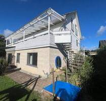 TOP-GELEGENHEIT! Wunderschönes Zweifamilienhaus mit Terrassen und Garten in Allenfeld zu verkaufen.