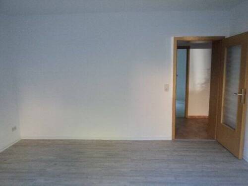 Wohnzimmer - 3 Zimmer Etagenwohnung zur Miete in Meißen