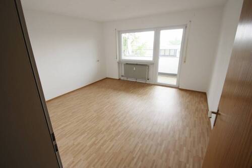 Schlafen_www.villingen.immobilien - 3 Zimmer Etagenwohnung zur Miete in Sankt Georgen
