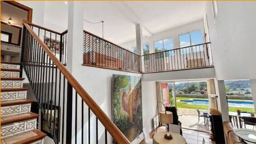 Treppenaufgang/escalera/staircase - 