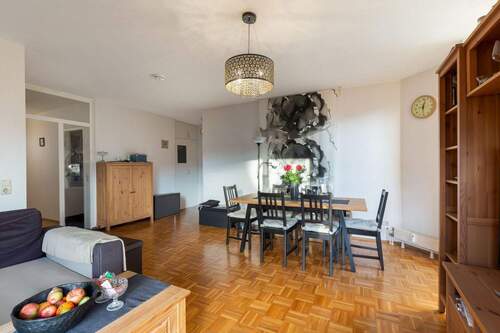 Essbereich - 4 Zimmer Etagenwohnung in Düsseldorf