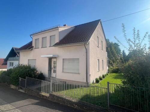 Hausansicht - 7 Zimmer Einfamilienhaus in Hüffelsheim