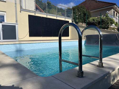 Ansicht Pool 2 - 6 Zimmer Einfamilienhaus zum Kaufen in Klettbach