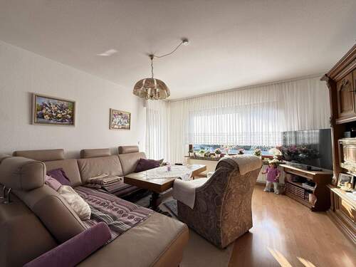 Wohnzimmer mit Zugang Terrasse - 