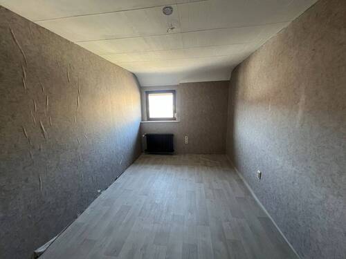 Zimmer 2 Wohnung 2.OG/DG - 