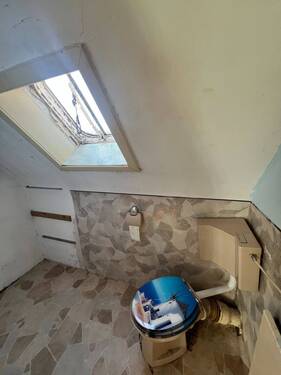 Gäste WC Wohnung 2.OG/DG - 