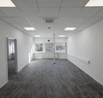 All-In Büro 72 m² in Rottendorf - sofort verfügbar, 247, Küche & Parkplatz