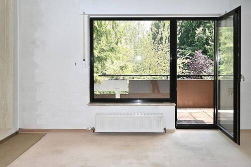 Schlafzimmer Blick zum Balkon - 