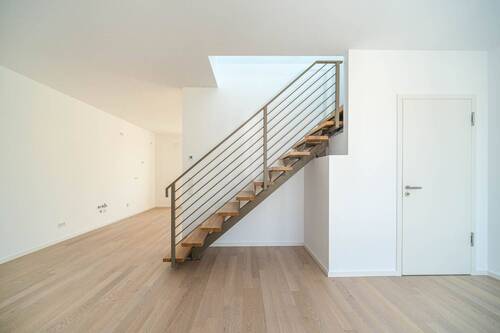 Treppe zur Dachterrasse - 