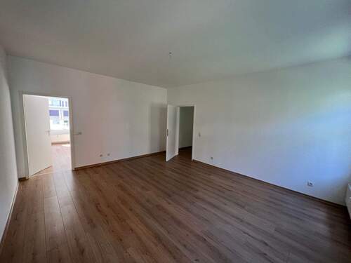 Großzügiges Schlafzimmer - 