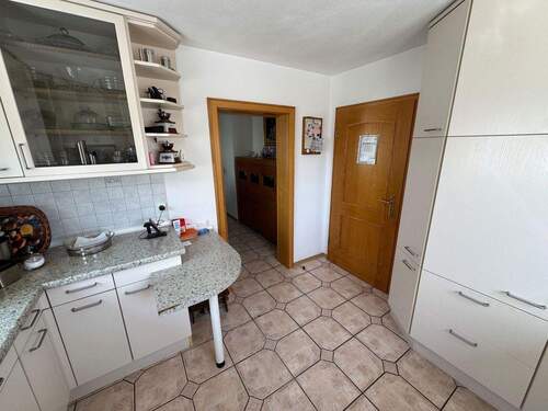 Küche mit Zugang Essbereich - 